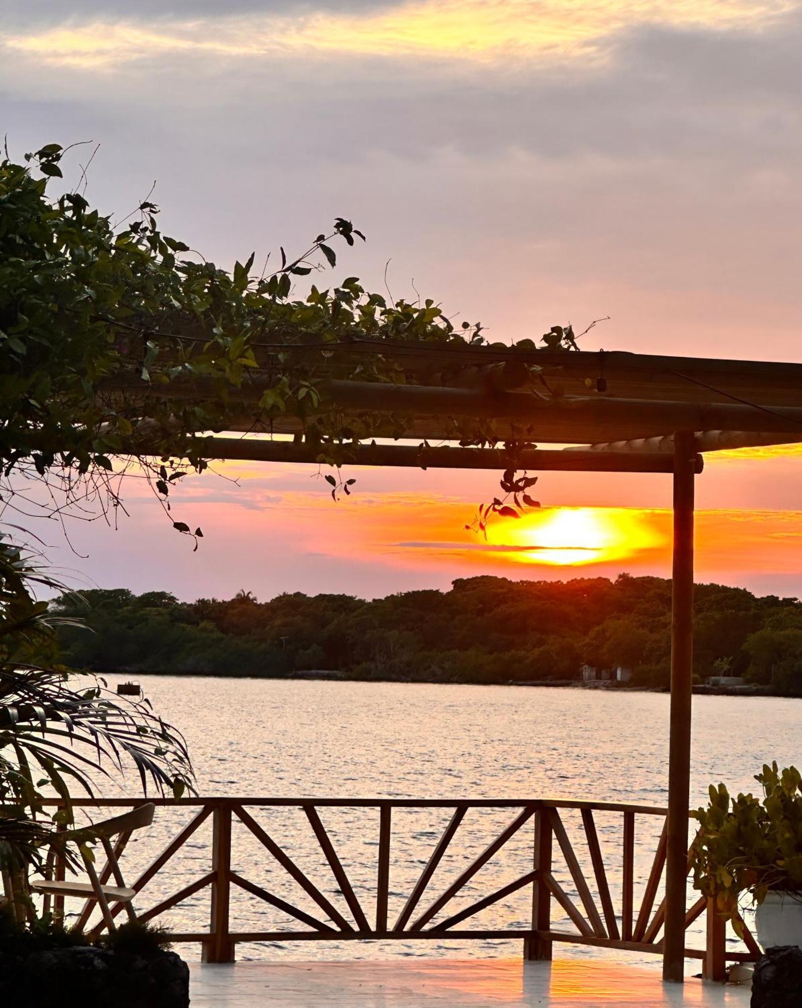 Orika Del Mar Hotel Isla Grande  Kültér fotó